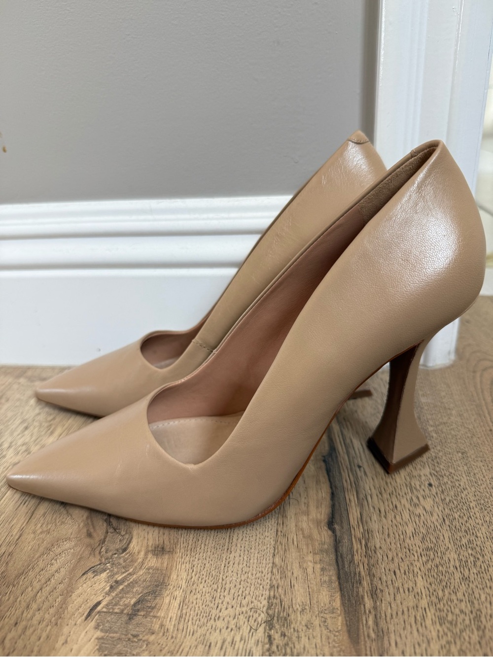 SCHUTZ Beige Pointed Toe Sculpted Heel Pumps - Picture 1 of 5